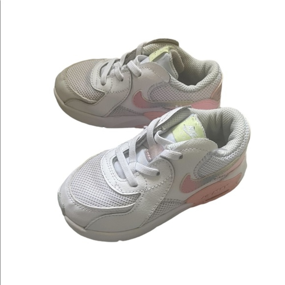 Childrens size 8 Nike air. EUC. No flaws.